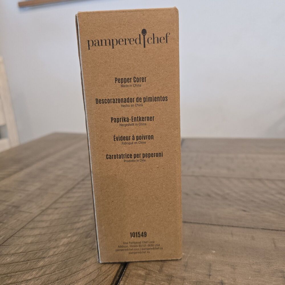 NEW Pampered Chef Pepper Corer Item #101549